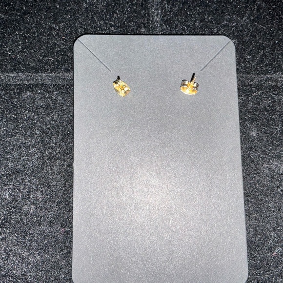 Tai Aqua chalcedony stud earrings - Picture 6 of 6